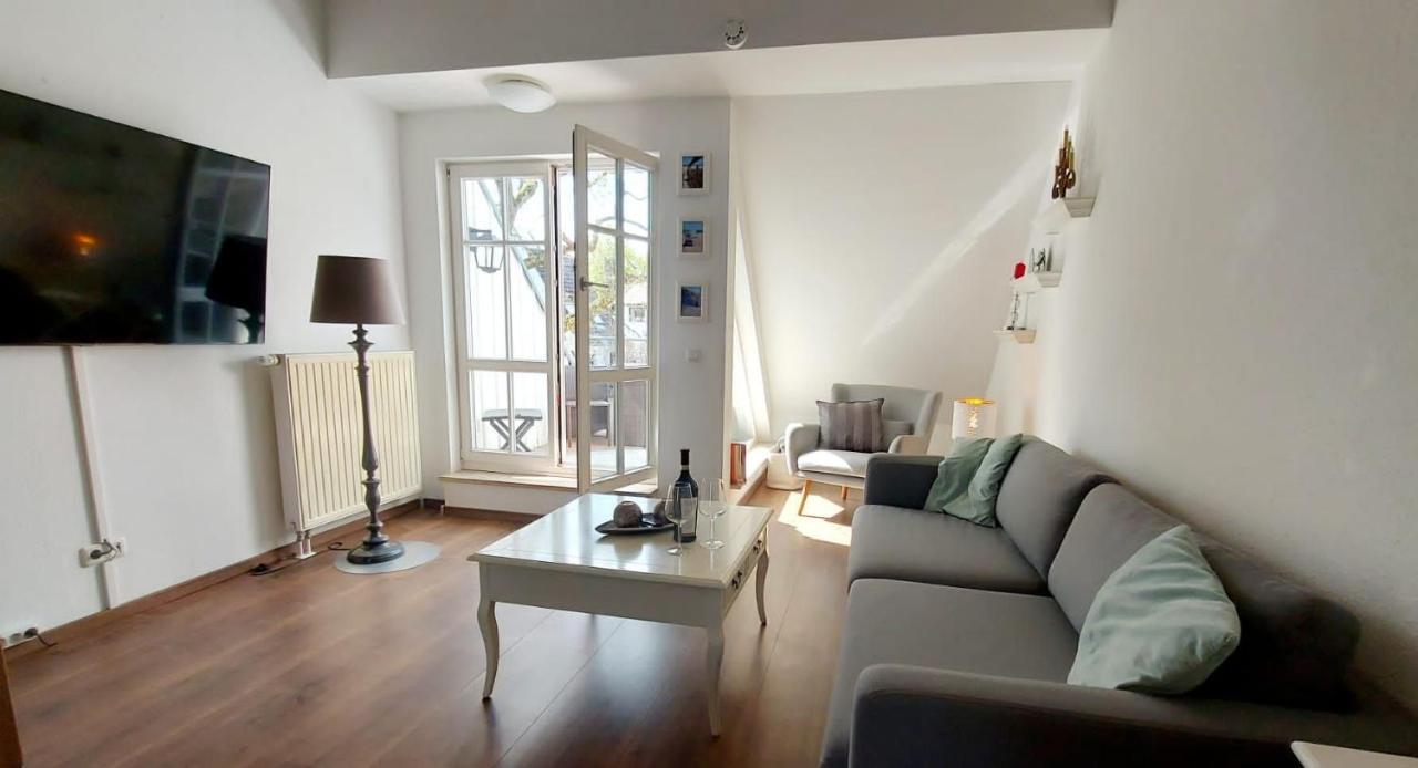 Hochwertige Ferienwohnung Direkt Am Wasser Mit Balkon ไกรฟ์สวัลด์ ภายนอก รูปภาพ