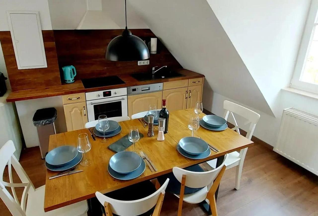 Hochwertige Ferienwohnung Direkt Am Wasser Mit Balkon ไกรฟ์สวัลด์ ภายนอก รูปภาพ